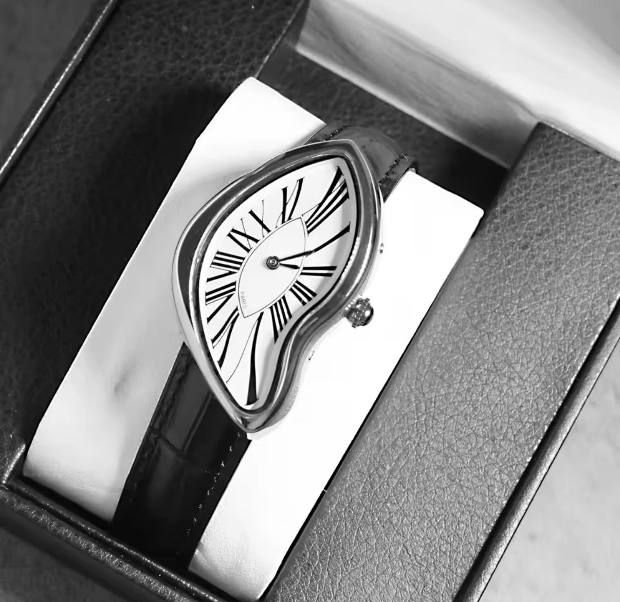 Medieval Alien Watches Melt And Twist Y2K Alien Unisex Leather Strap